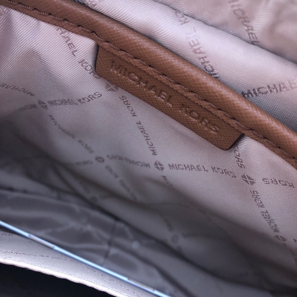 MICHAEL KORS Jet Set Item MK Signature Logo Large Crossbody in Brown and Gold - Picture 7 of 10